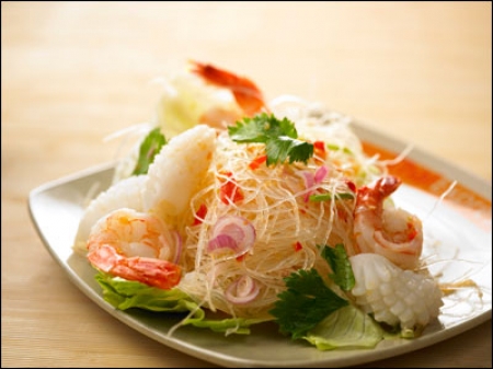 Gỏi miến hải sản Thái Lan